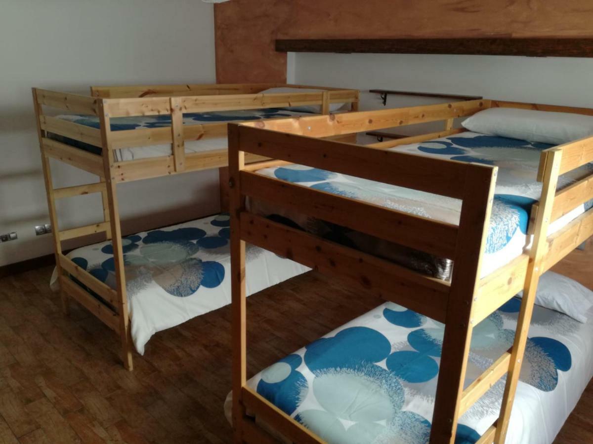Surfhouse Hostel Famara Caleta De Famara Dış mekan fotoğraf